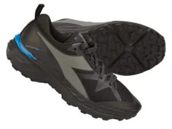 Diadora - Mythos Blushield Trail - Kvinnor - Svart / Grå