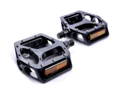 BikePartner - Plattformspedaler 9/16 - Alu - CrMo -axel - Svart